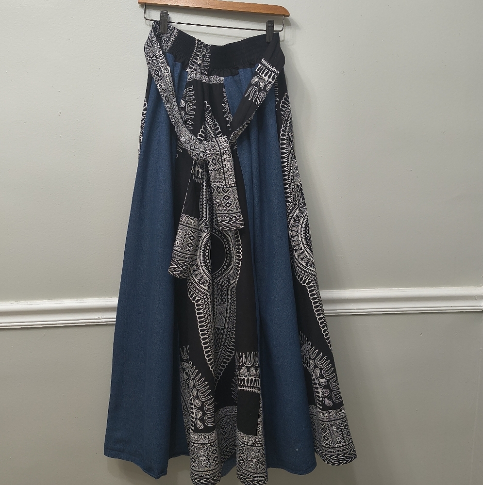 Kara Chic By NF Maxi Skirt Blue Black Pattern One Size Fits Most (Tiny Flaw)